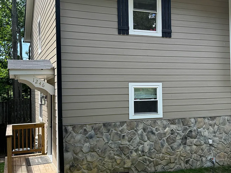 1246 Falling Water Dr SE — Photo 1