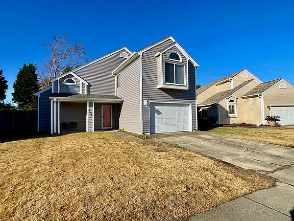 3rd image of 3304 Barberry Ln