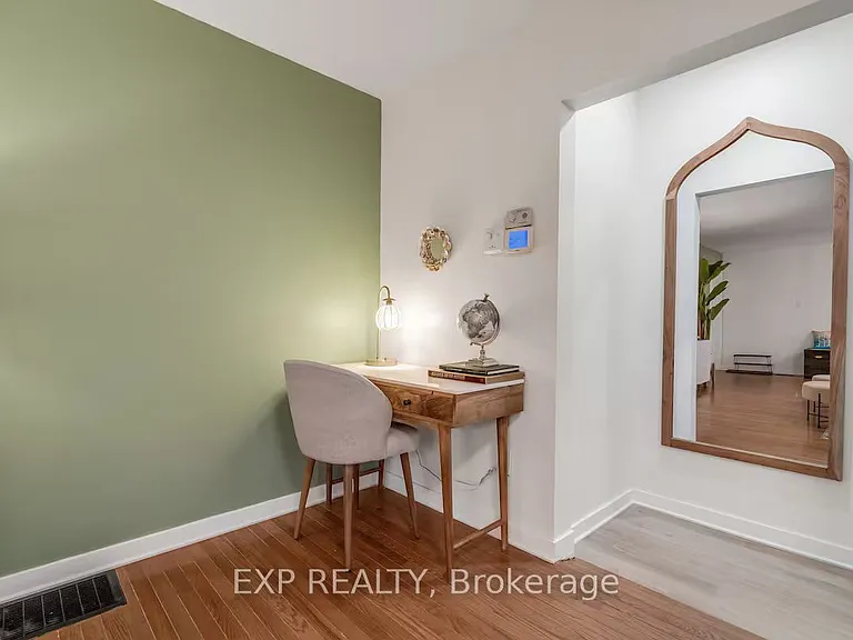 9 Caldwell St #2 — Photo 36