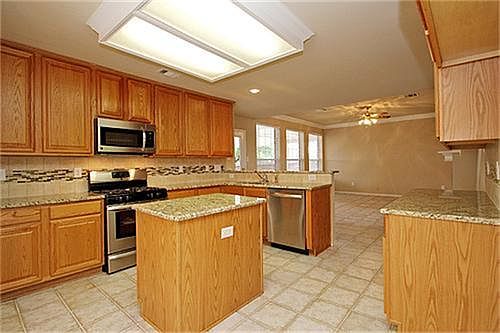3rd image of 1328 Breanna Way