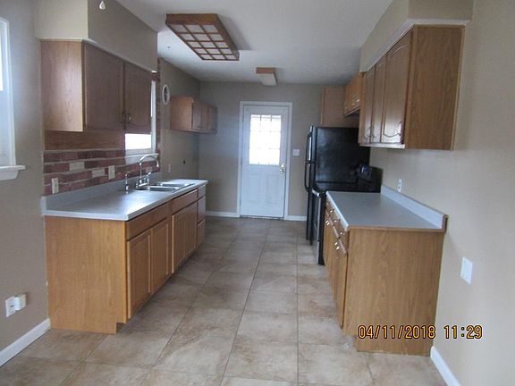 eat in kitchen