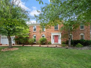 2703 Sun Meadow Dr, Chesterfield, MO 63005