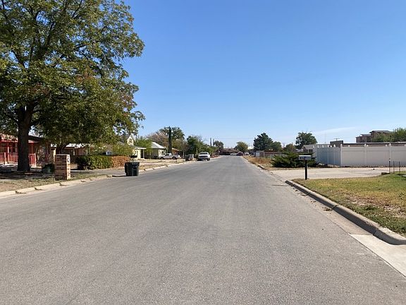4th image of 606 W Ortega St