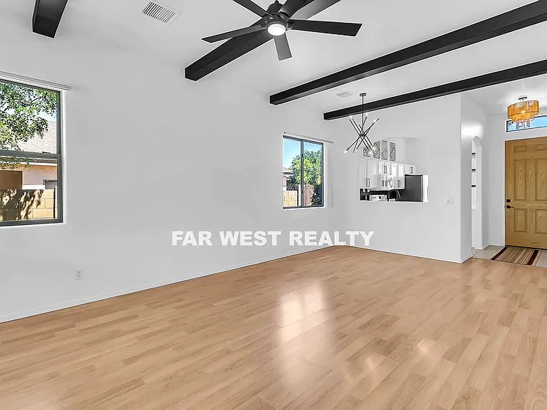 5251 N Celestine Ct — Photo 12