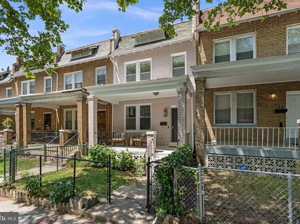 1712 M St NE, Washington, DC 20002