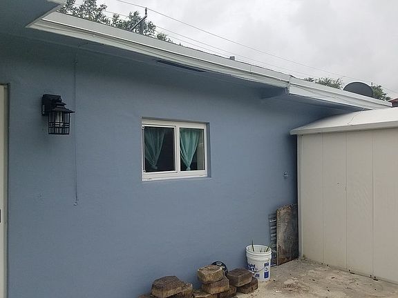2nd image of 9421 SW 52nd St