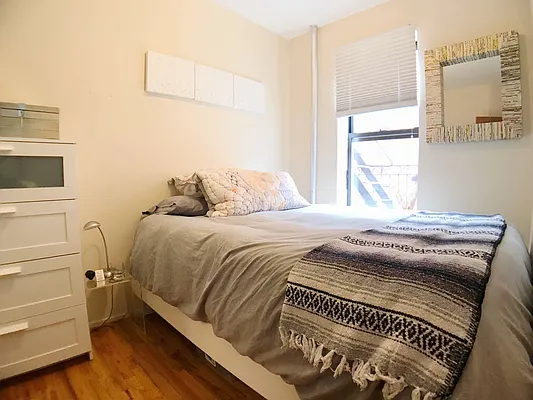 Rented by Bold New York | media 8