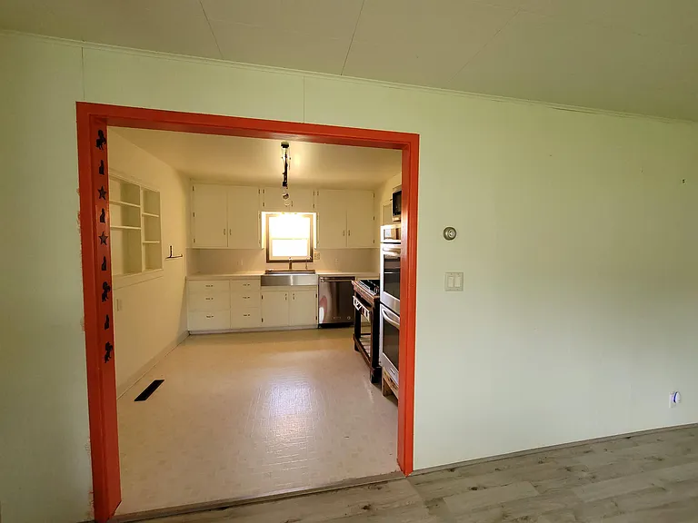 980 Wenzel Ln — Photo 19
