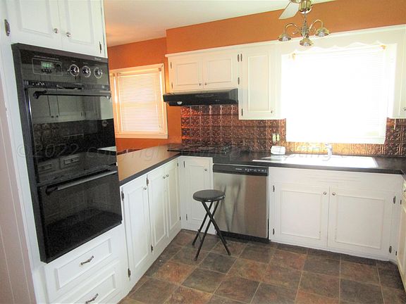 4th image of 1506 N Faulkner St