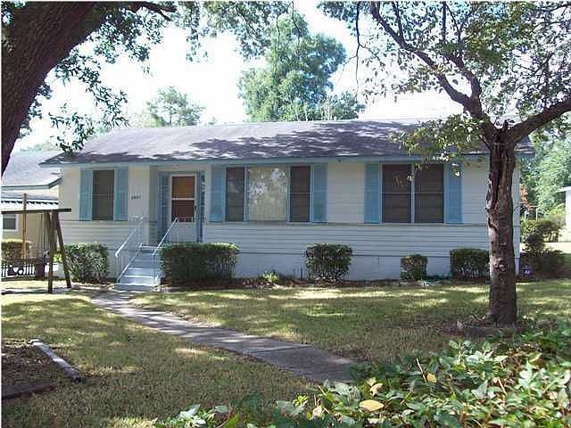 2nd image of 3951 Pickett Dr