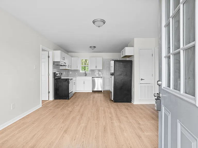 257 Brice St — Photo 9