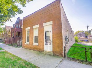 3606 S Honore St #1R, Chicago, IL 60609