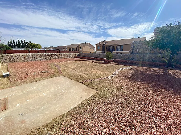 11708 Imperial Gem Ave — Photo 17