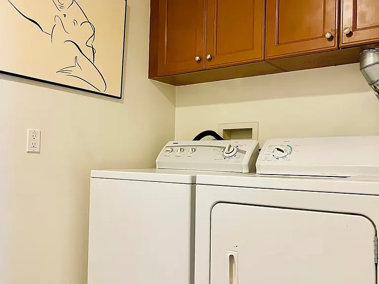 E City Place Dr — Photo 10