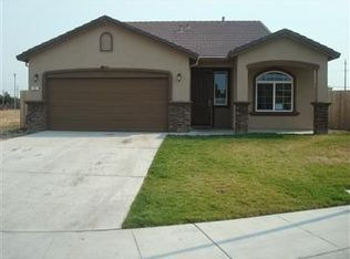11 Oasis Ct, Sacramento, CA