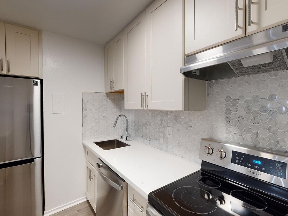 1st image of 755 Green St #757-1D