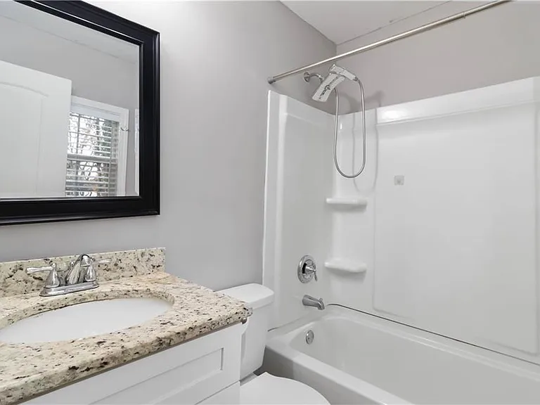 888 Chartley Dr SW — Photo 19