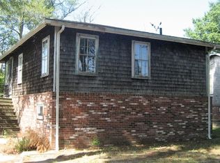 44 Lakeview Pl, Taunton, MA 02780