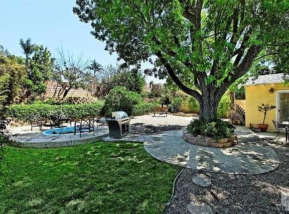 3rd image of 6008 Dovetail Dr