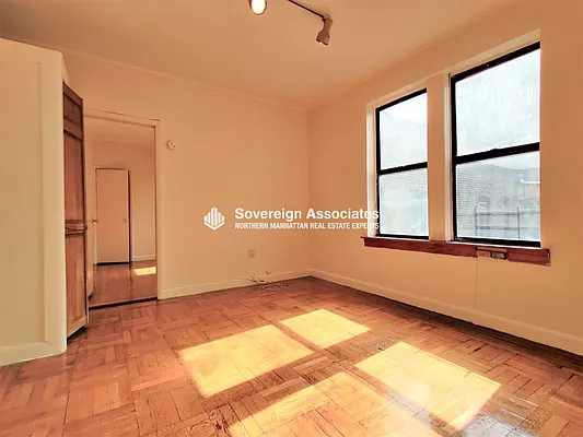 Rented by Sovereign Associates | media 30