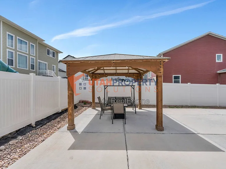 213 W Prickly Pear Dr — Photo 40