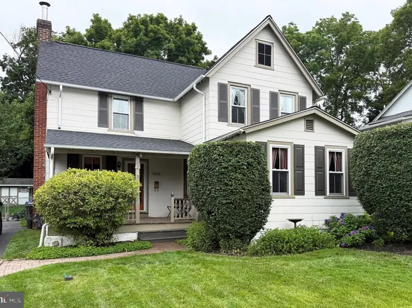 3 Maple Ave, Paoli, PA 19301