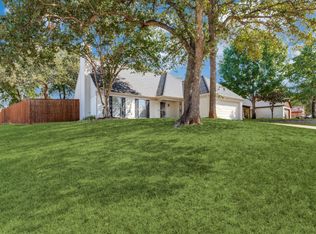 301 Witten Ct, Euless, TX 76039