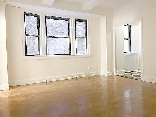 Rented by AJ Clarke | media 8