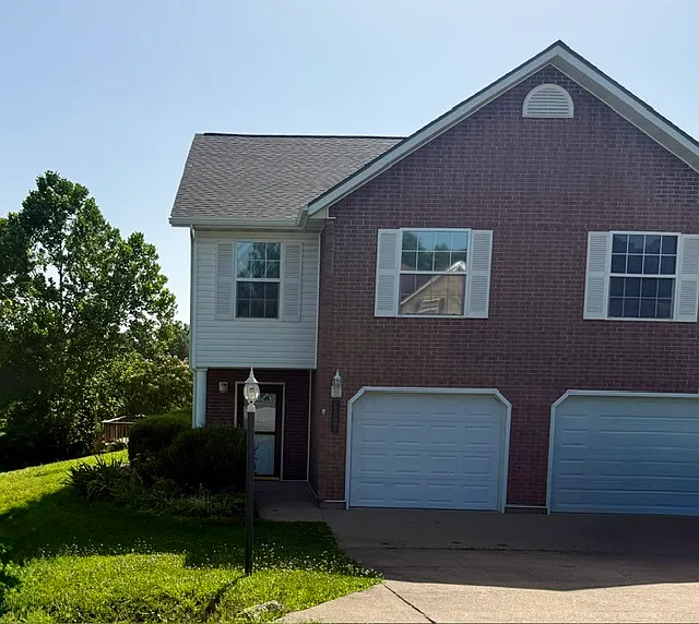 22550B Hollow Oak Ln — Photo 1
