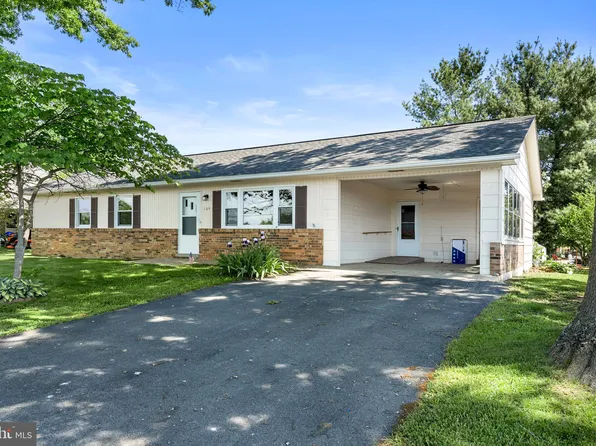 164 Maple Ave, Mount Jackson, VA 22842