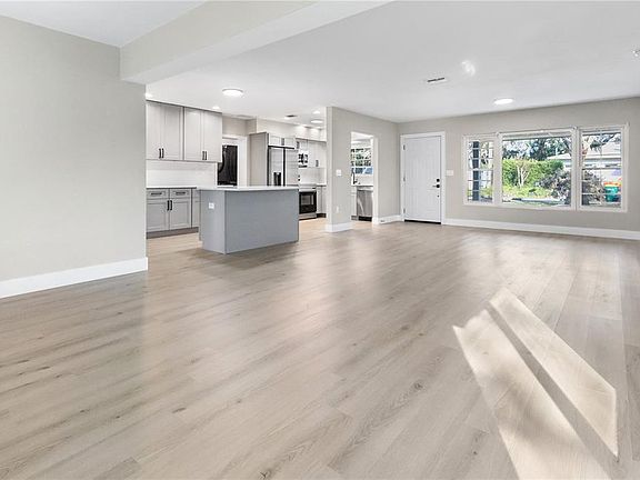 5th image of 772 Palmer Rd