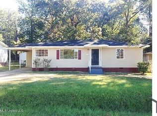 2920 Oak Forest Dr, Jackson, MS 39212