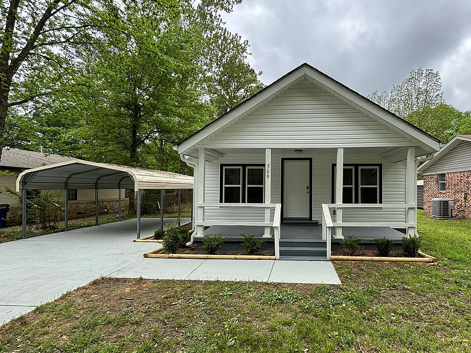 509 E Elm St