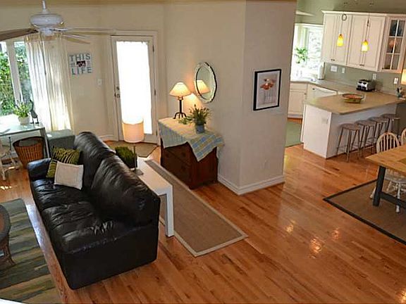 5th image of 7904 Atlantic Ave #B
