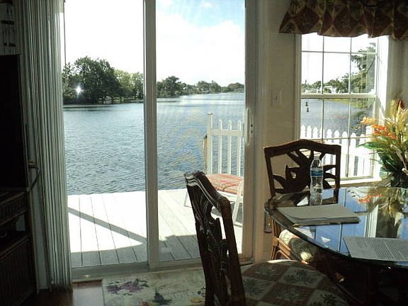 2nd image of 5050 SW 29th St