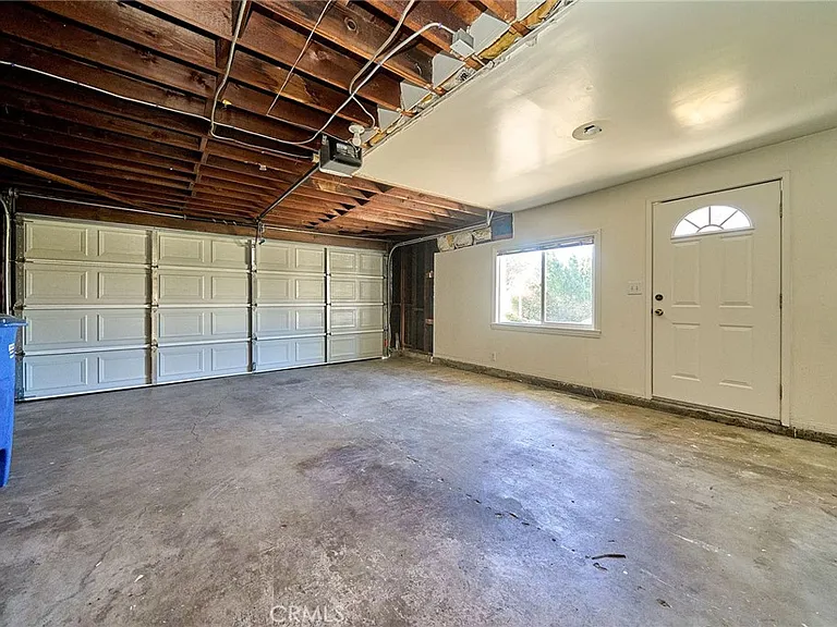 27916 Alvarez Dr — Photo 30