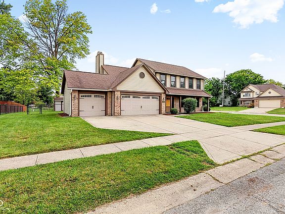 2nd image of 12502 Atwood Pl