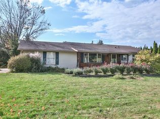 8564 W Bergen Rd, Le Roy, NY 14482