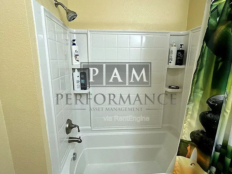 601 E Ogden Ave #601 — Photo 23