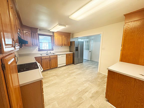 4th image of 124 Garysburg Cir