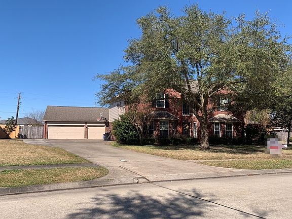 3rd image of 518 Meadow Bend Dr