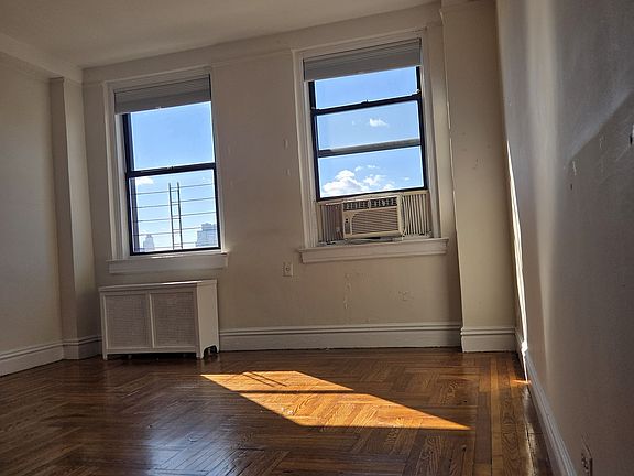 3rd image of 211 W 106th St APT 16B