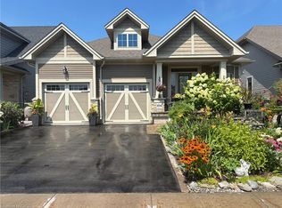 104 Anastasia Blvd, West Lincoln, ON L0R 2A0