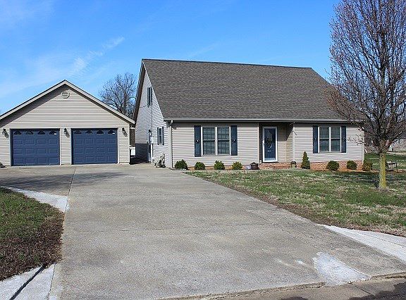 2nd image of 95 Dana Ln