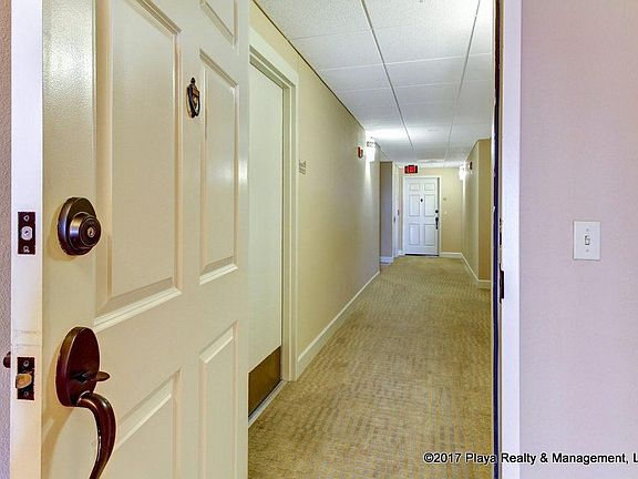 3rd image of 1478 Riverplace Blvd APT 1208