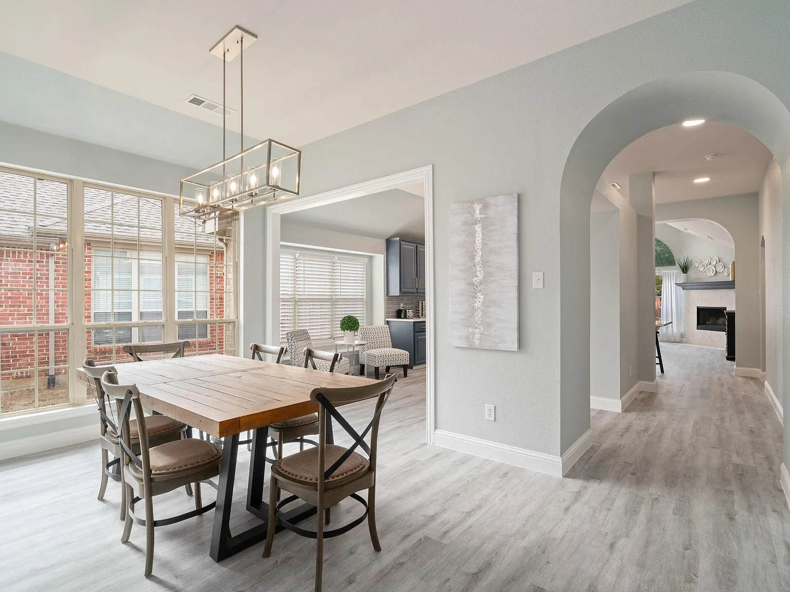 1312 Burnett Dr — Photo 4