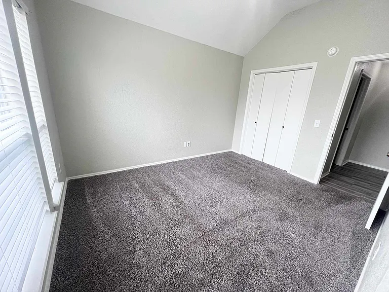 1717 Pinnacle Ln — Photo 14