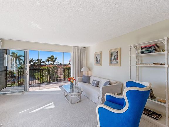 3rd image of 2170 Gulf Shore Blvd N #2-41W