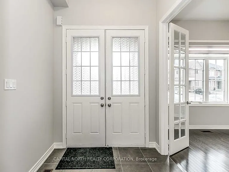 6 Nadmarc St — Photo 3