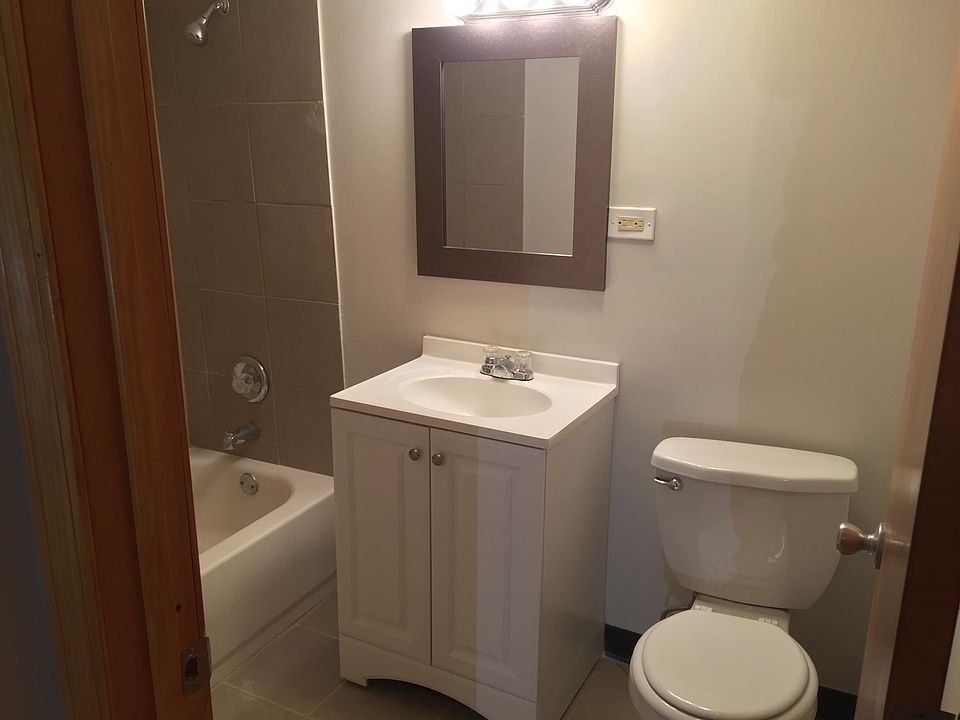 2nd image of 7432 Washington St APT 103